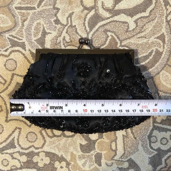 Vintage Beaded /Sequined Handbag Clutch Purse with 2 Detachable Chain Straps - Picture 10 of 11